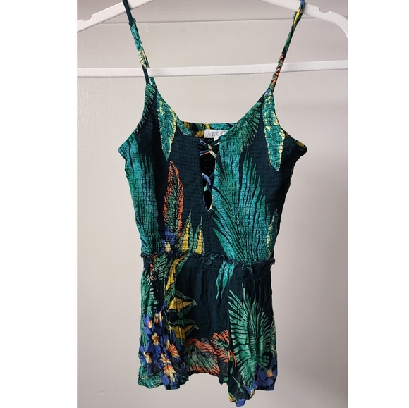 Patrons of Peace Tropical blouse - Picture 1 of 3